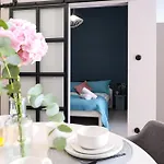 Apartment Mono & Duo Tones, Art & Nature, Parking *