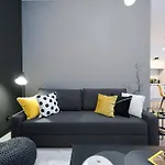 Mono & Duo Tones, Art & Nature, Parking Διαμέρισμα Λοτζ