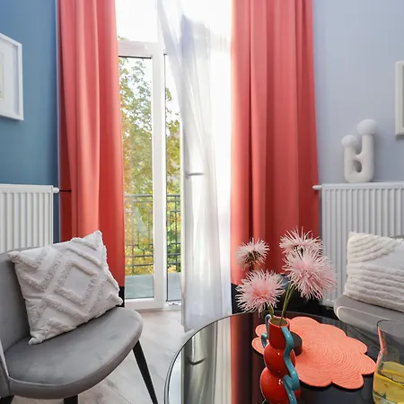 Duo Tones, Art & Nature, Parking *