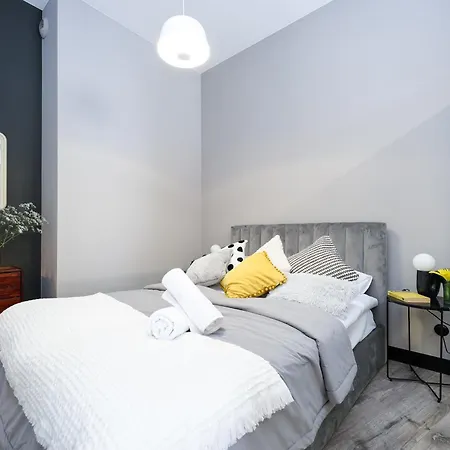 Apartmán Mono & Duo Tones, Art & Nature, Parking Lodž