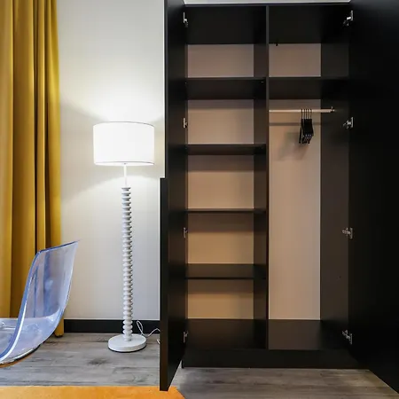 Mono & Duo Tones, Art & Nature, Parking Apartmán Lodž