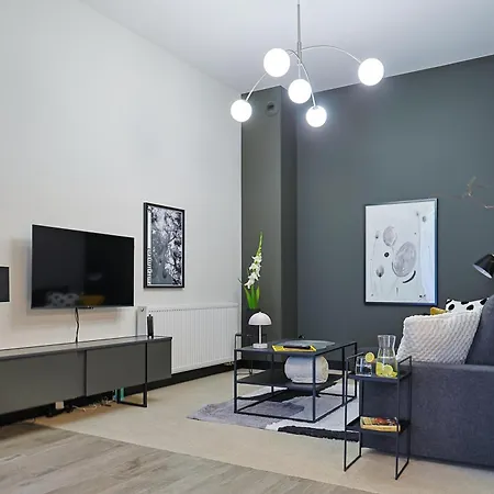 Duo Tones, Art & Nature, Parking * Łódź