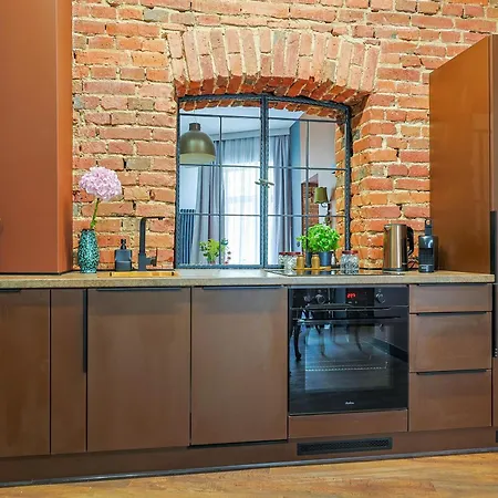 Duo Tones, Art & Nature, Parking