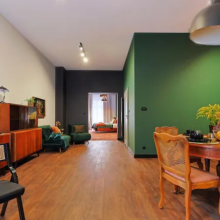 Mono & Duo Tones, Art & Nature, Parking Apartmán Lodž