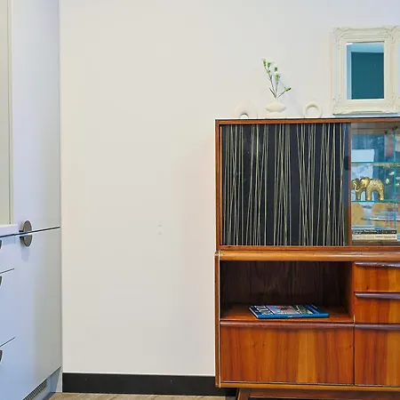 Duo Tones, Art & Nature, Parking *