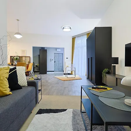 Duo Tones, Art & Nature, Parking * Łódź