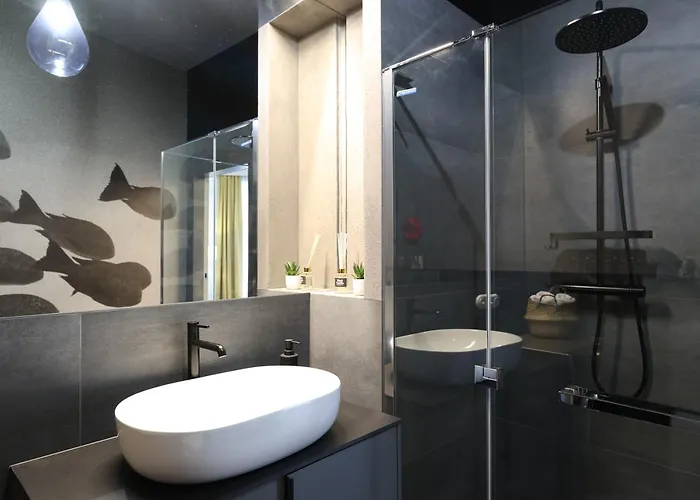 Duo Tones, Art & Nature, Parking 罗兹