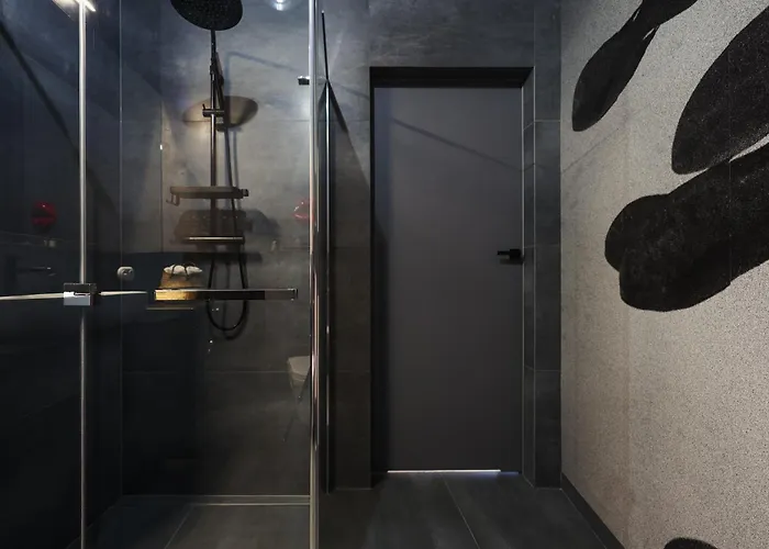 Duo Tones, Art & Nature, Parking