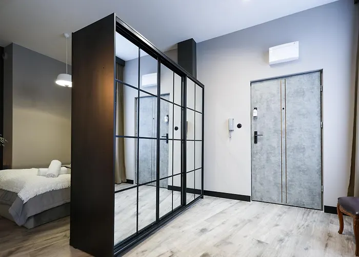 Duo Tones, Art & Nature, Parking * 罗兹