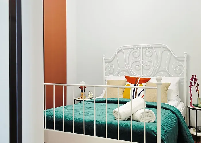 Duo Tones, Art & Nature, Parking *