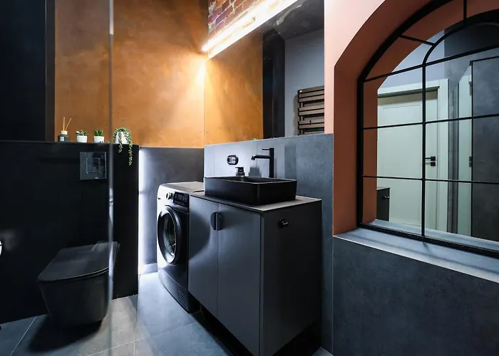 Duo Tones, Art & Nature, Parking 罗兹