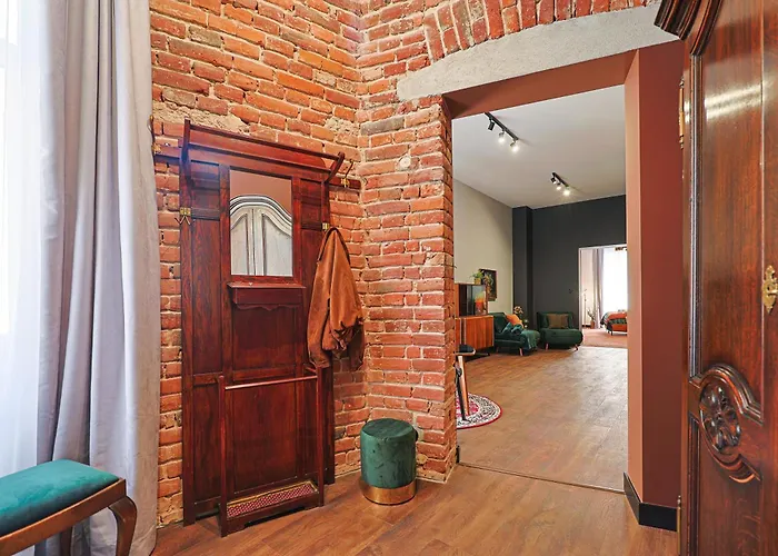 Duo Tones, Art & Nature, Parking 公寓 罗兹