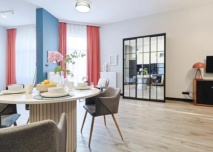 公寓 Duo Tones, Art & Nature, Parking 罗兹